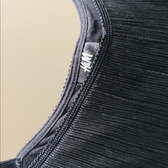 Dress - Picture 7 of 9